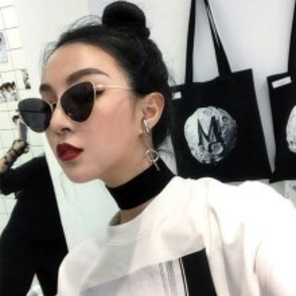 ๐โจ Vintage Cat Eye Rimmed Sunglasses - Picture 2 of 5